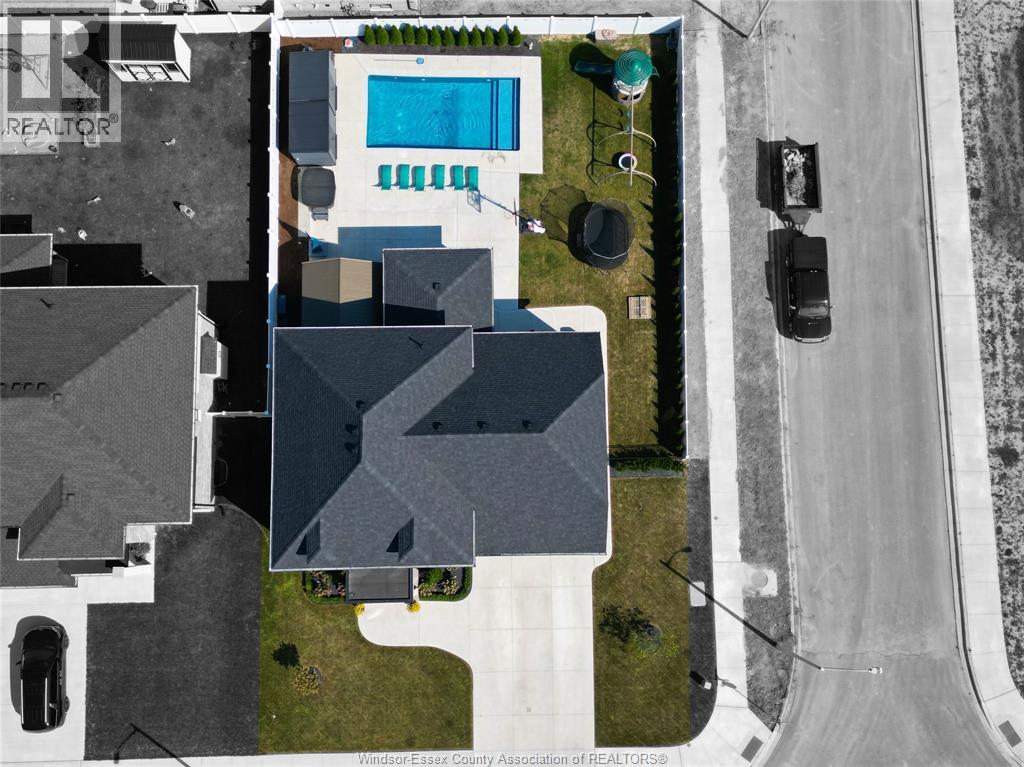 Photo 18 of 1866 Queens Valley Drive, Kingsville ON