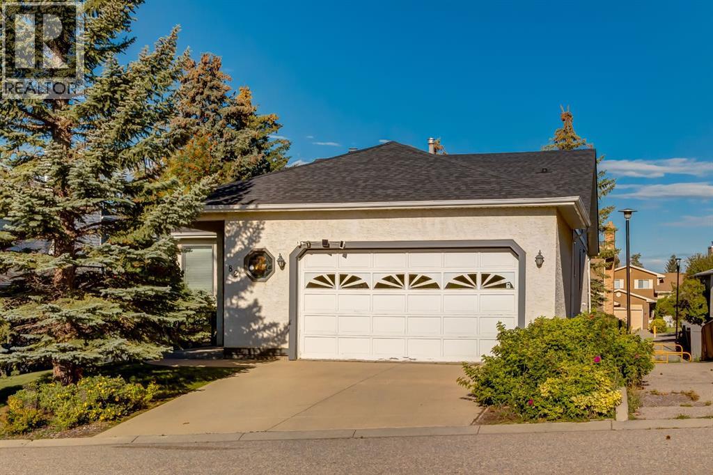 82 Hawkdale Circle NW, Calgary, Alberta