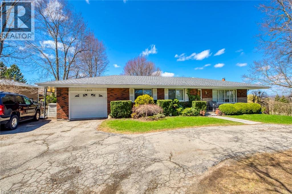 Photo 3 of 1215 Britannia Road, Burlington ON