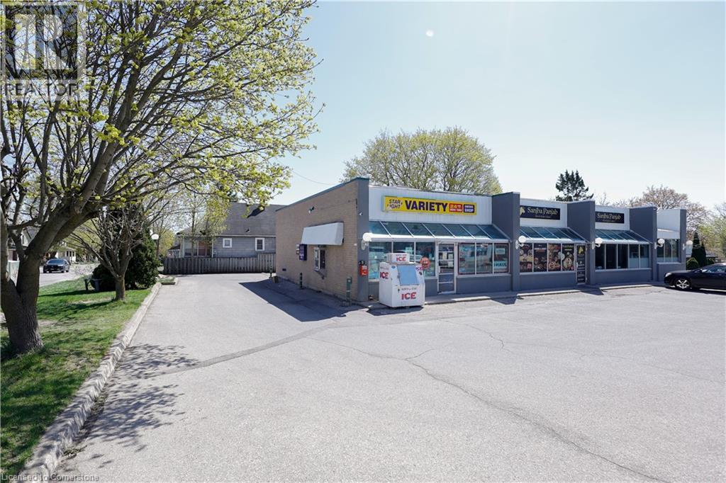 Photo 11 of 780 Dundas Street, Woodstock ON