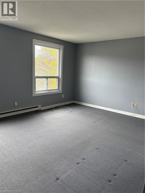 Photo 2 of 524 Main Street W Unit 1, Grimsby ON