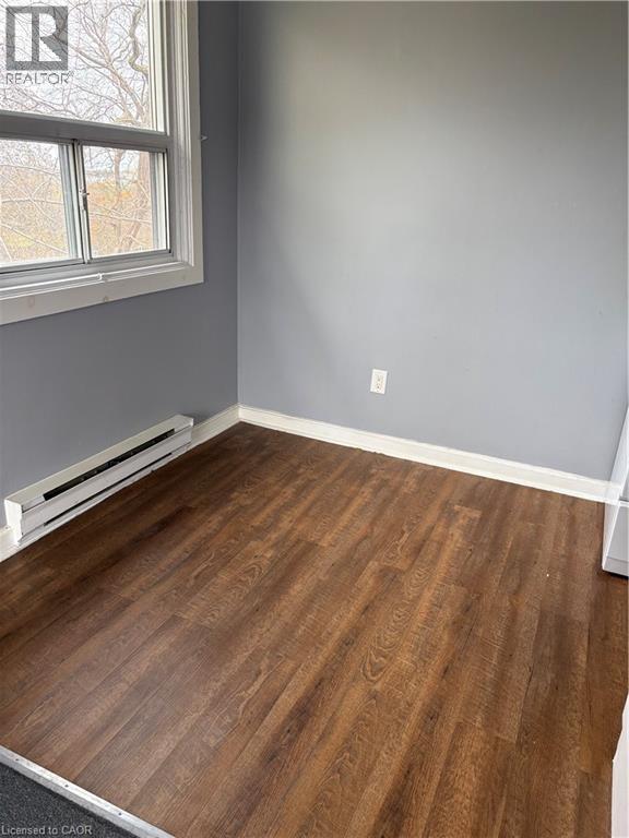 Photo 3 of 524 Main Street W Unit 1, Grimsby ON