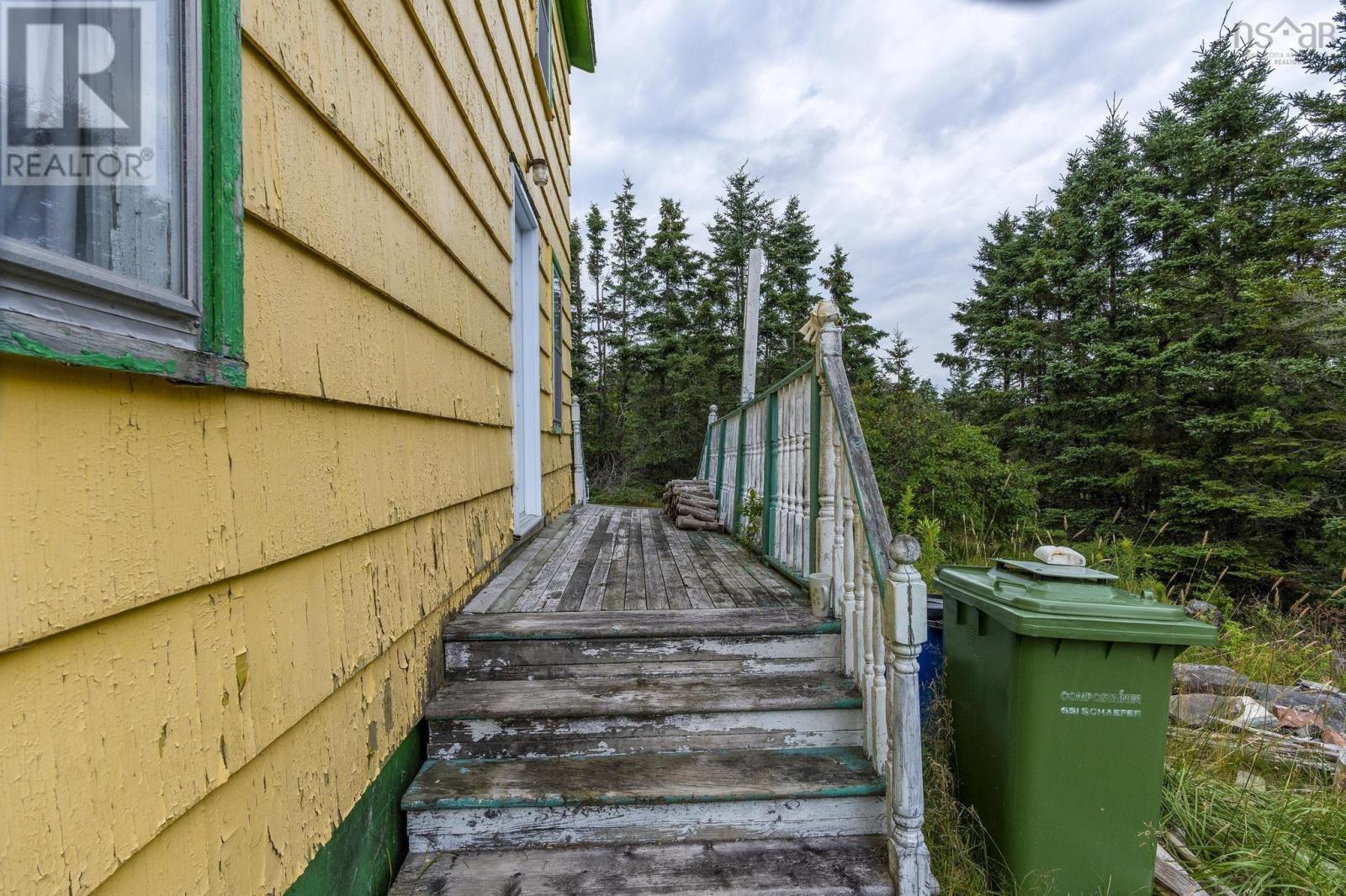 Property 16 of 48 of 42 Moser River North Road