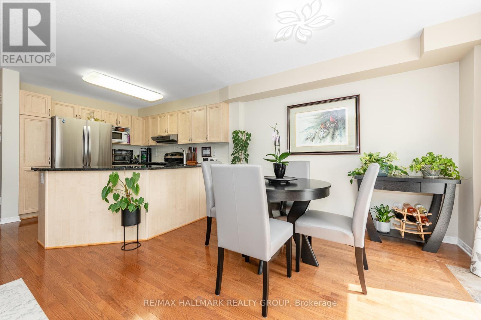 Photo 23 of 261 Parkrose Private, Ottawa ON