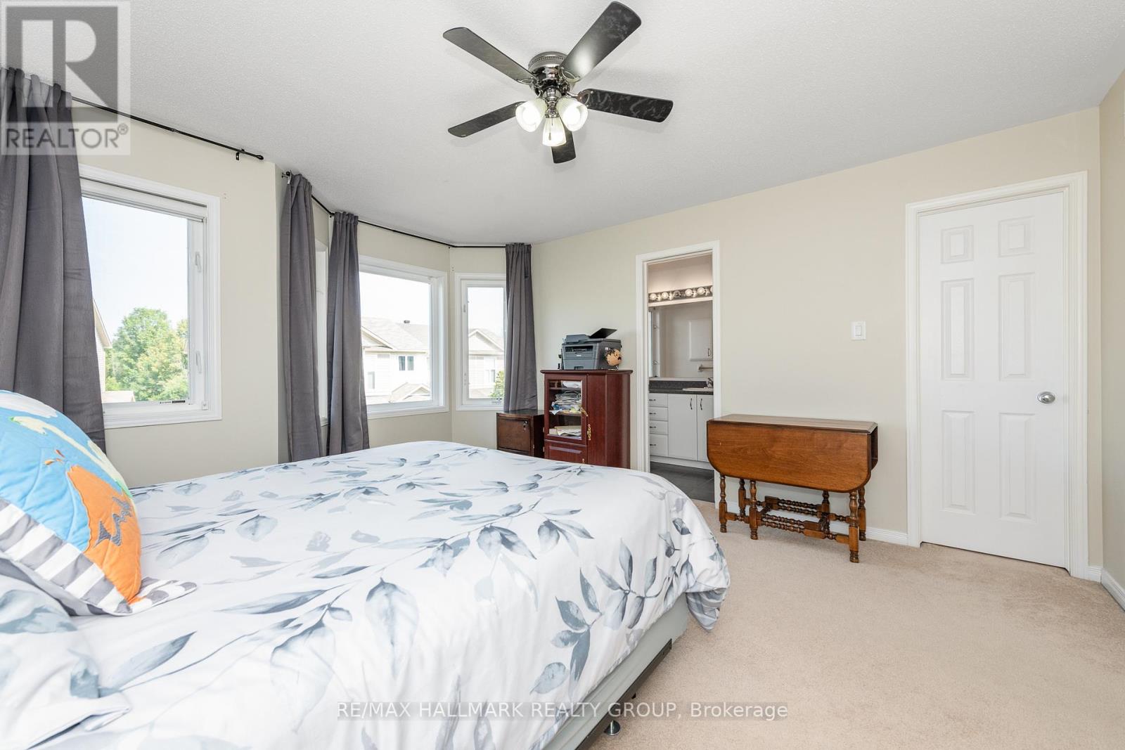 Photo 9 of 261 Parkrose Private, Ottawa ON