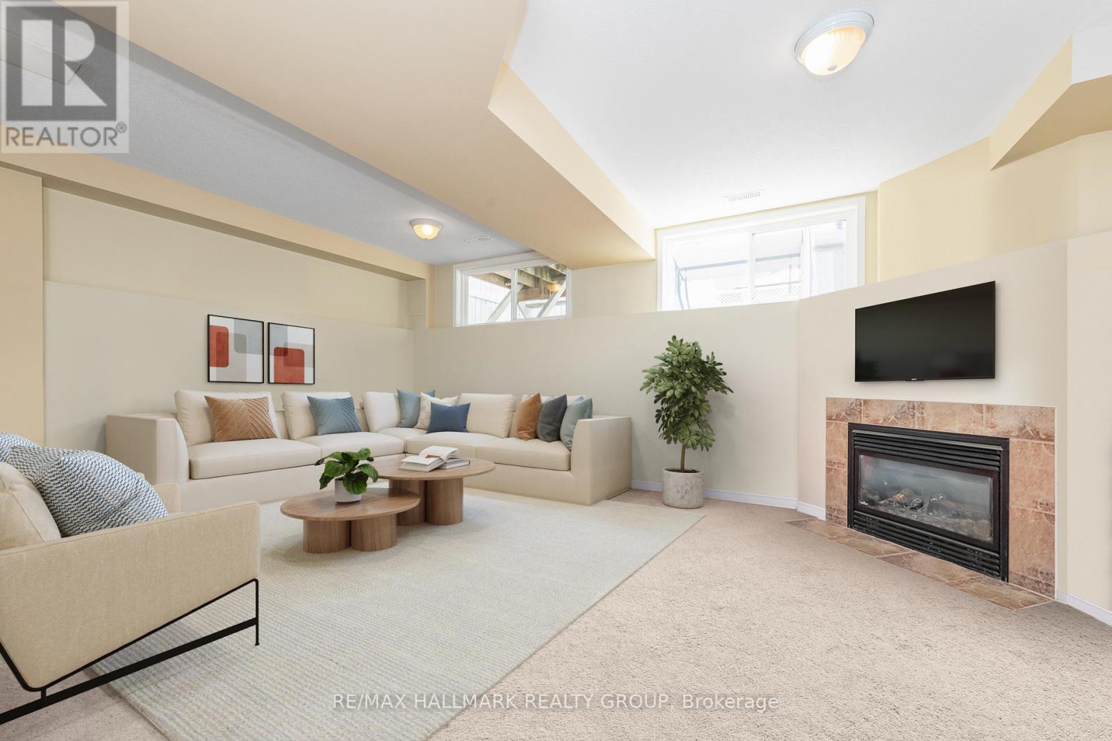 Photo 15 of 261 Parkrose Private, Ottawa ON