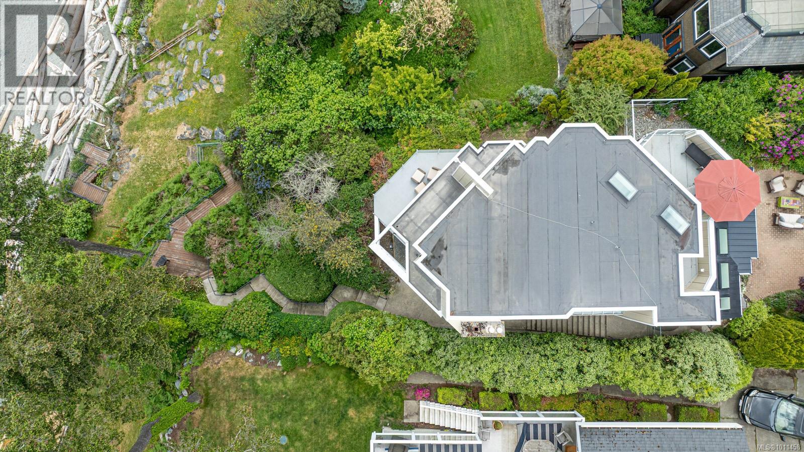 Photo 14 of 5267 Parker Ave, Saanich BC