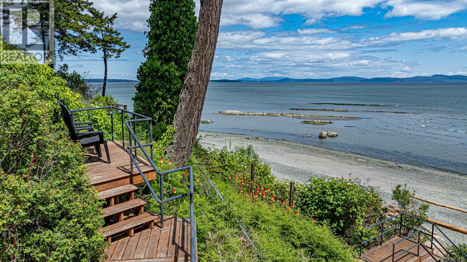 Photo 27 of 5267 Parker Ave, Saanich BC