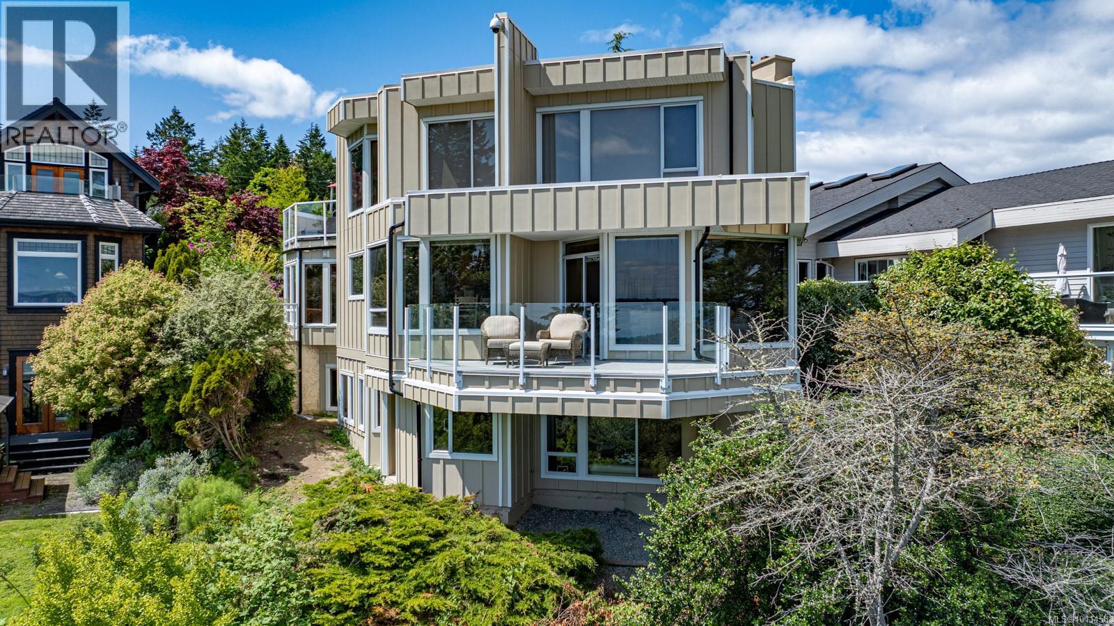 Photo 29 of 5267 Parker Ave, Saanich BC
