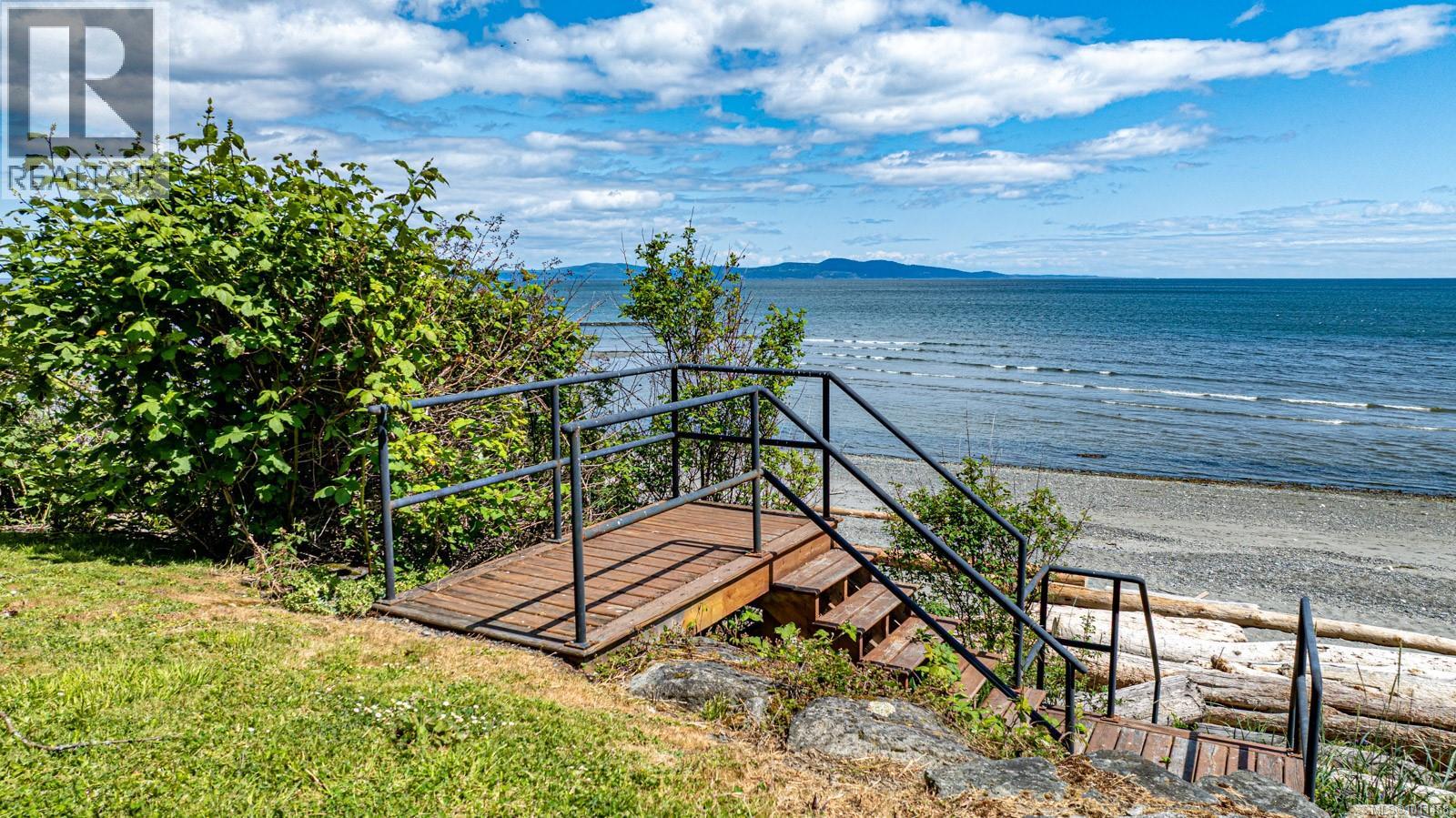 Photo 30 of 5267 Parker Ave, Saanich BC