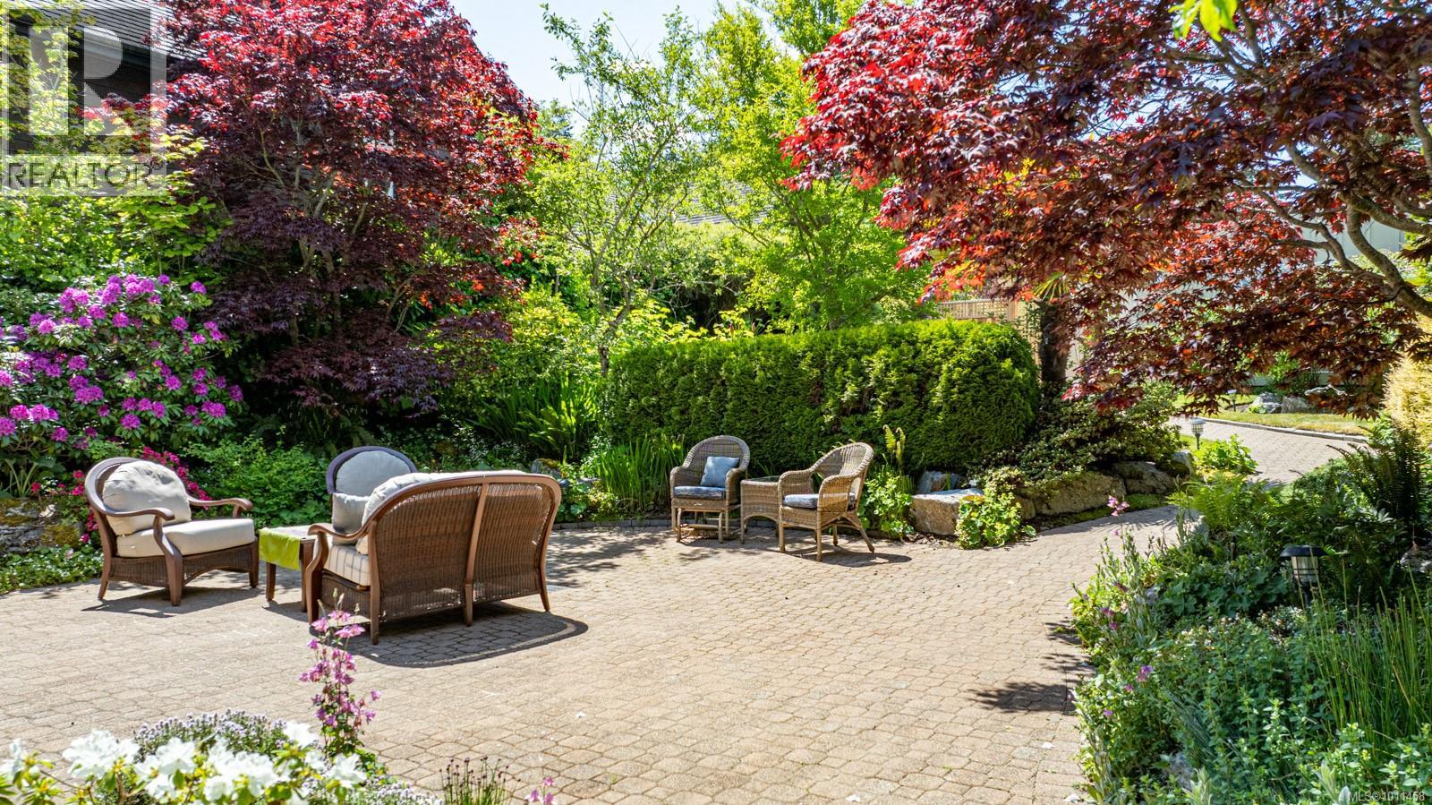 Photo 32 of 5267 Parker Ave, Saanich BC
