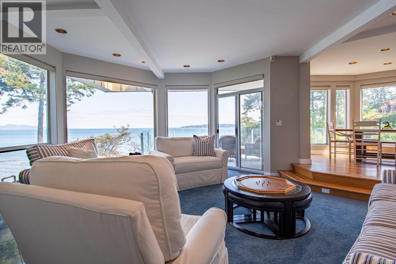 Photo 36 of 5267 Parker Ave, Saanich BC