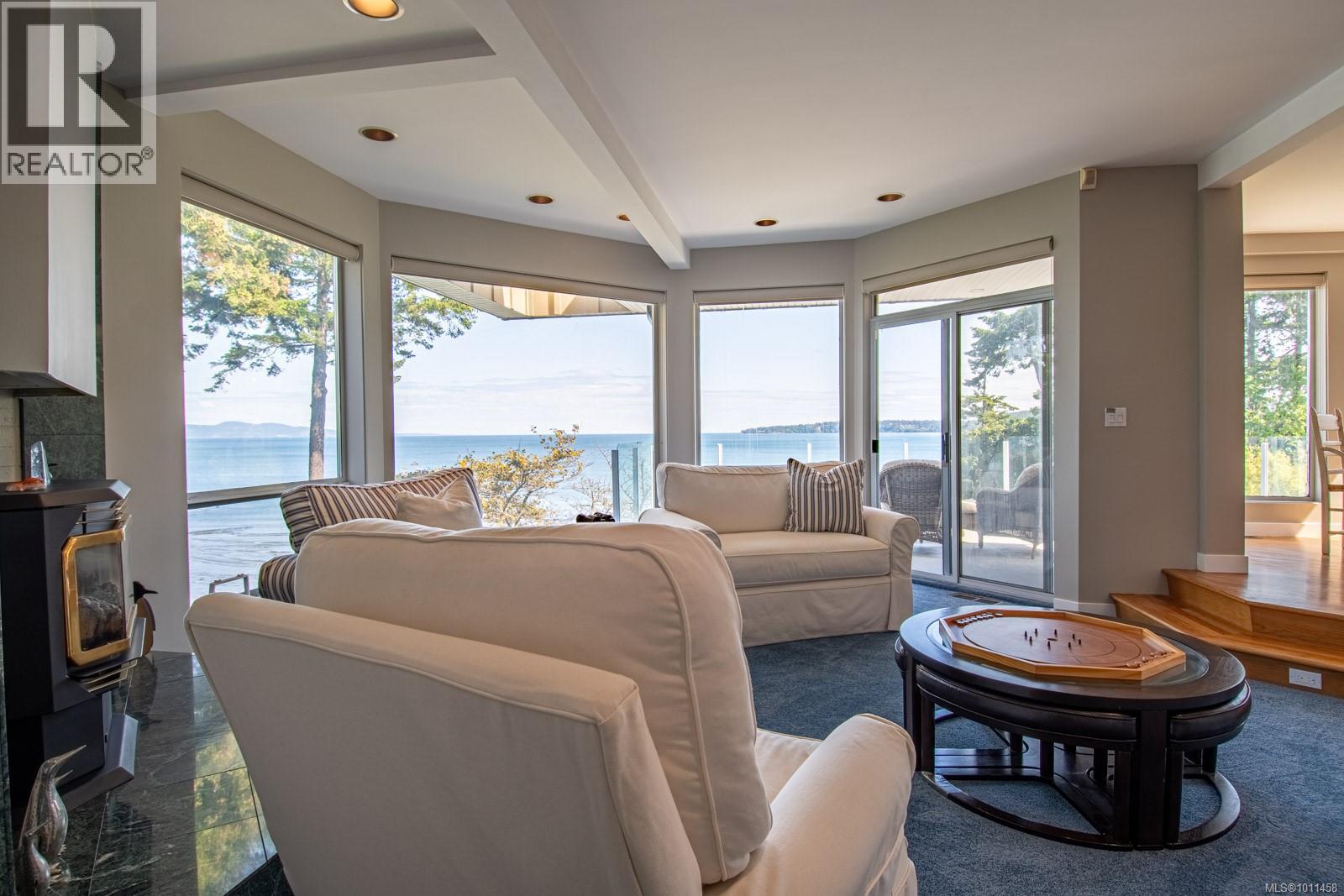 Photo 37 of 5267 Parker Ave, Saanich BC