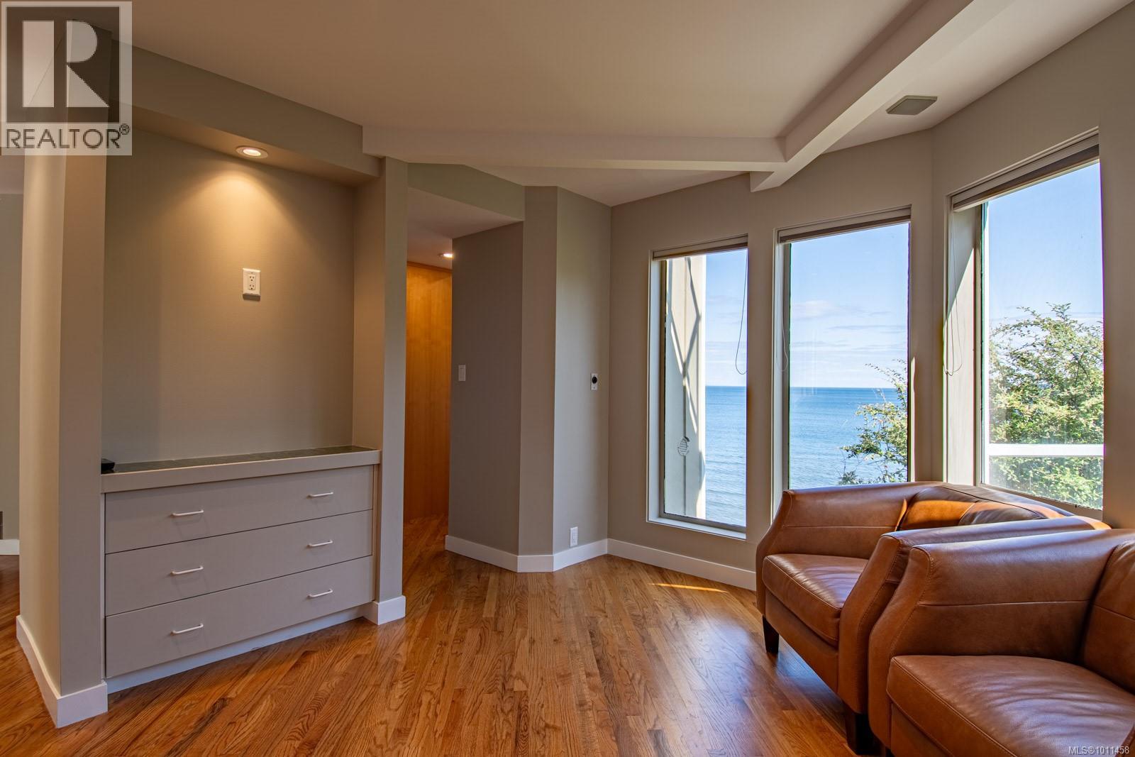 Photo 59 of 5267 Parker Ave, Saanich BC