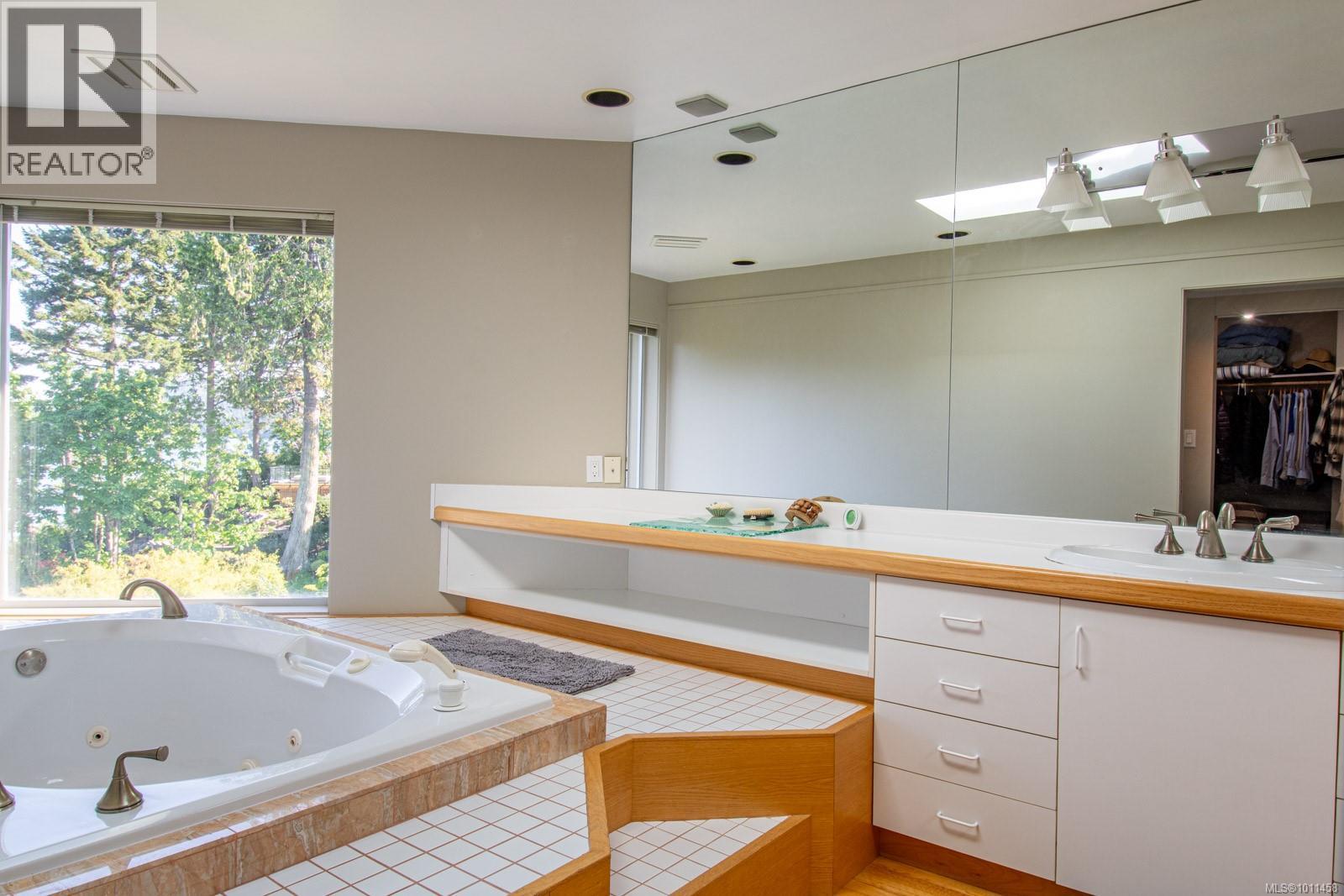 Photo 69 of 5267 Parker Ave, Saanich BC