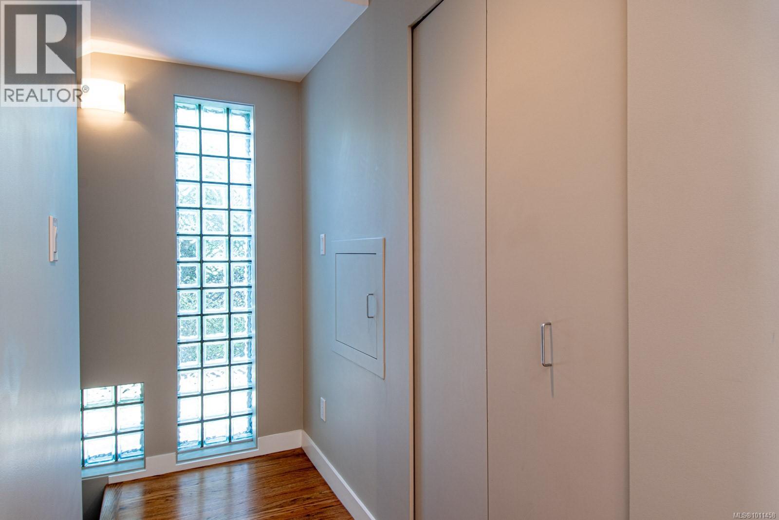 Photo 77 of 5267 Parker Ave, Saanich BC
