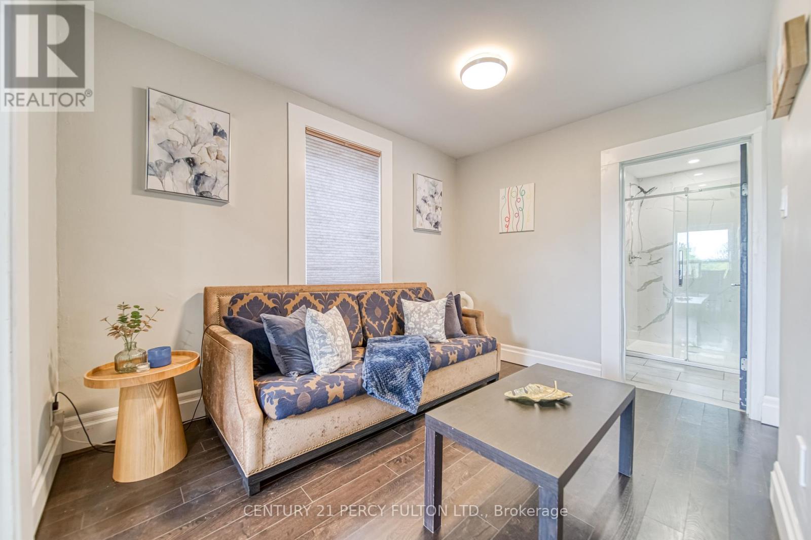Photo 4 of 180 Bruce Street, Oshawa ON