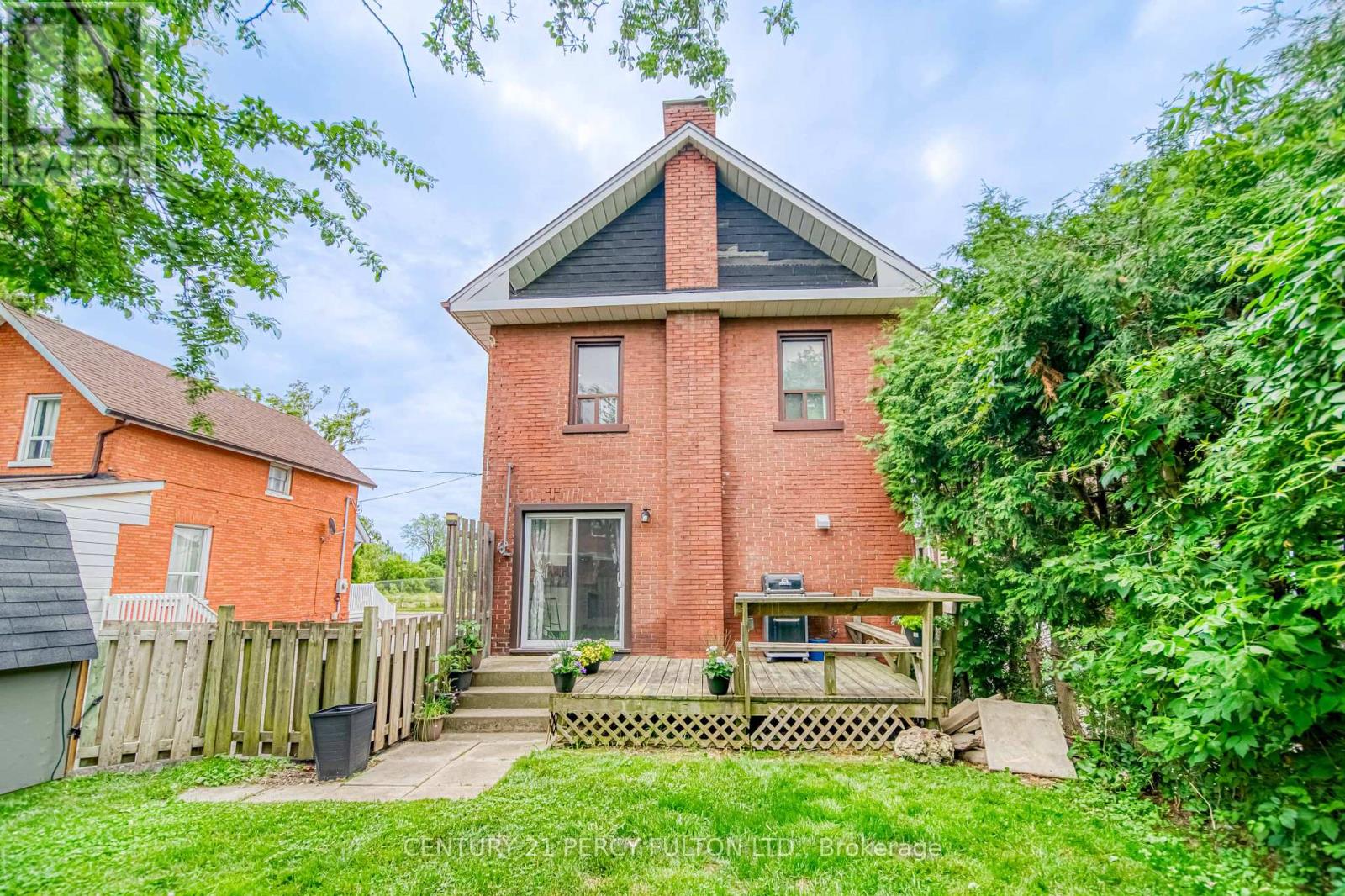 Photo 2 of 180 Bruce Street, Oshawa ON