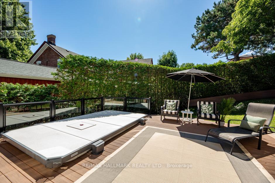 Photo 42 of 44 Scarboro Crescent, Toronto ON