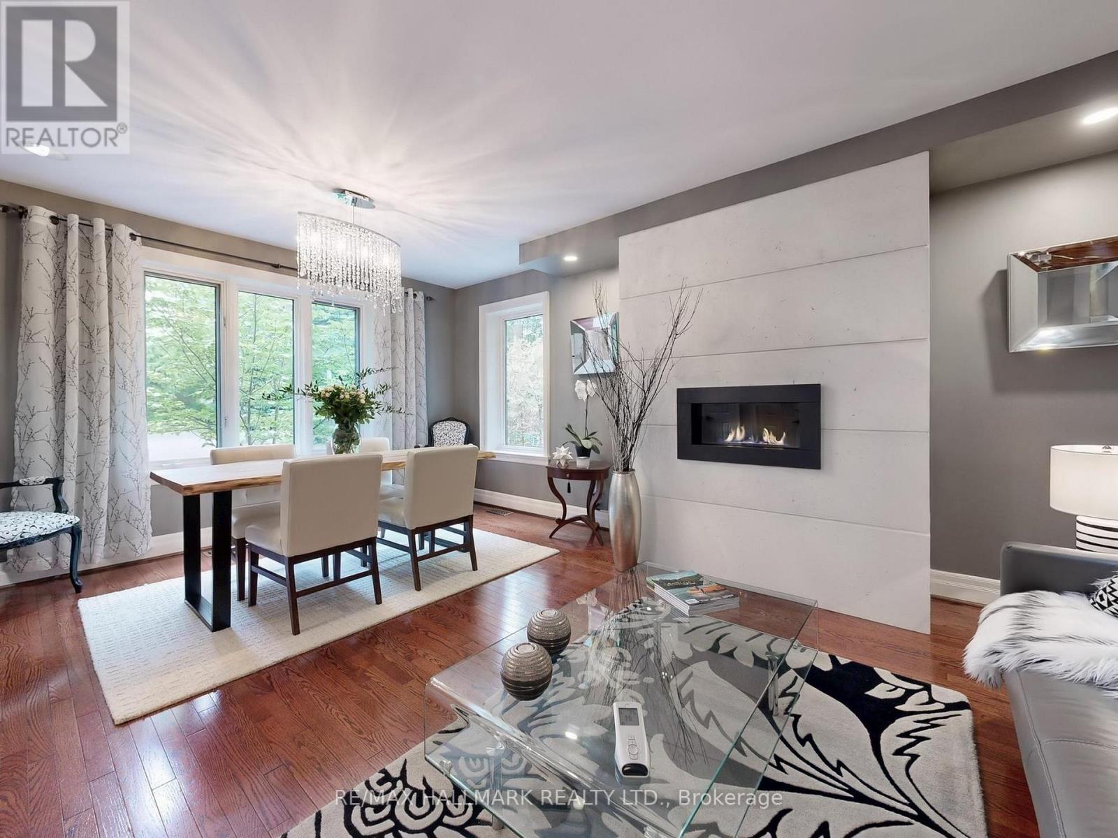 Photo 14 of 30 Larwood Boulevard, Toronto ON