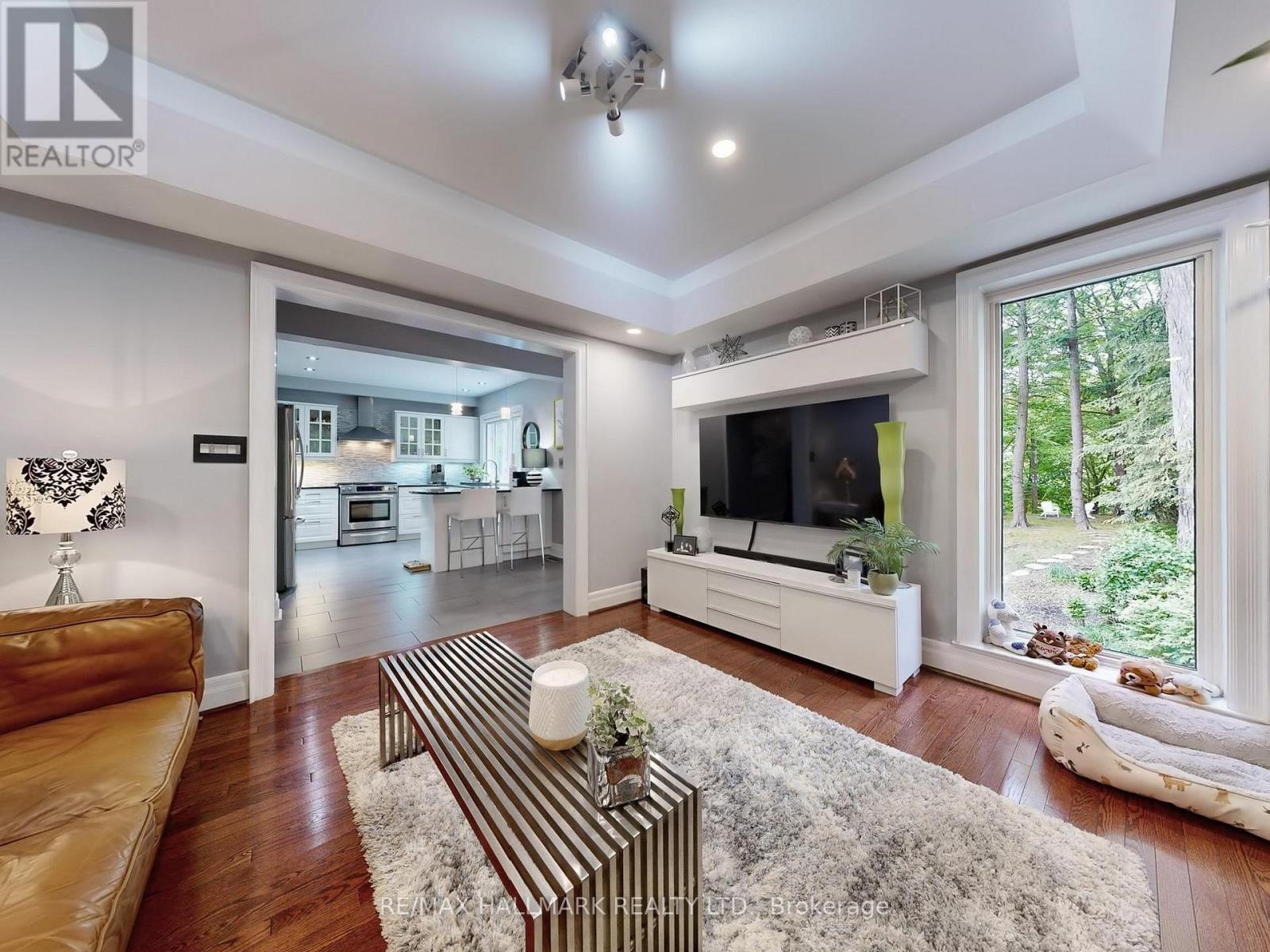 Photo 32 of 30 Larwood Boulevard, Toronto ON