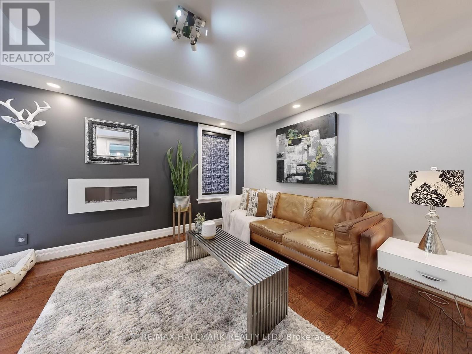 Photo 25 of 30 Larwood Boulevard, Toronto ON