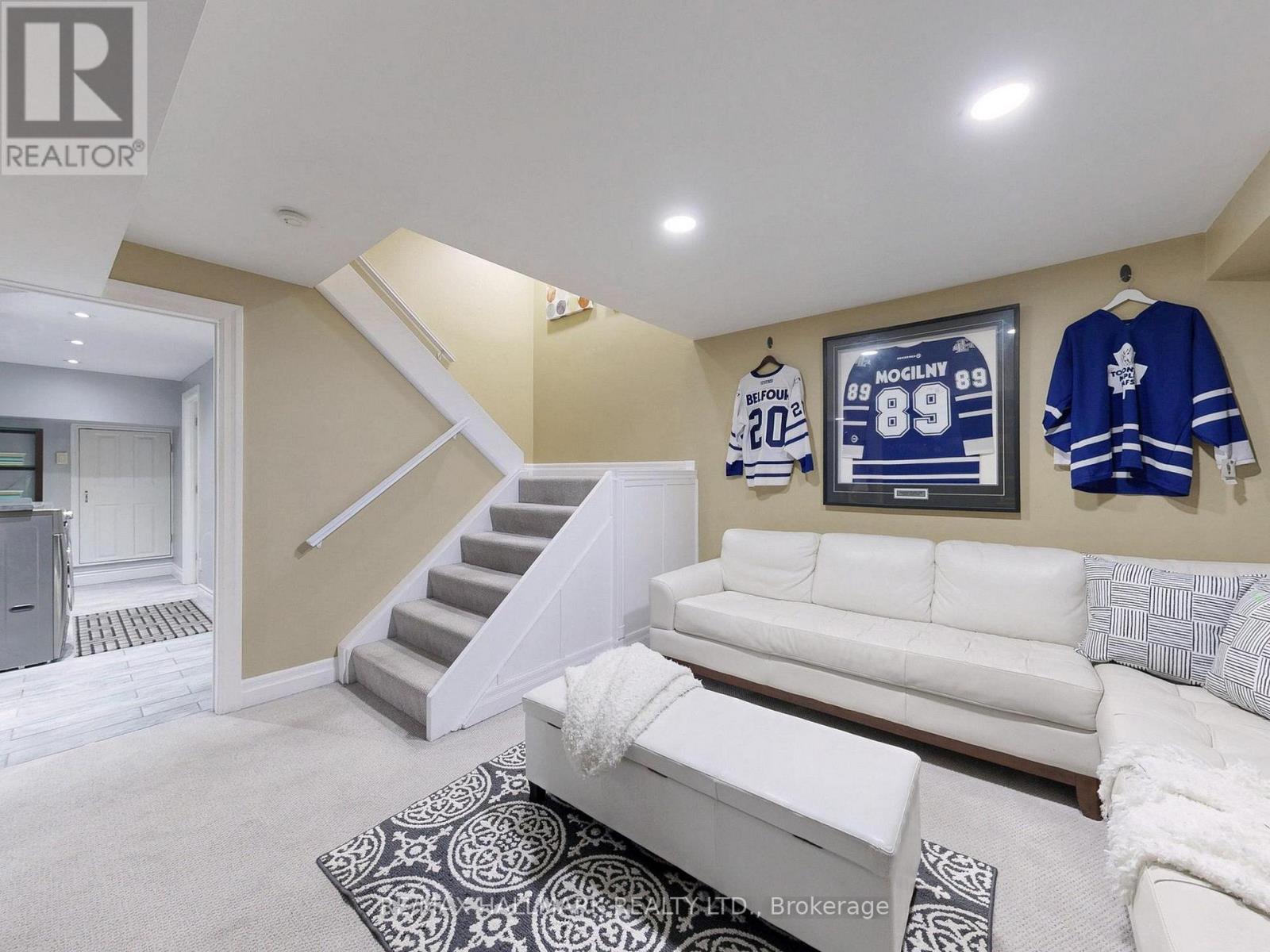 Photo 27 of 30 Larwood Boulevard, Toronto ON