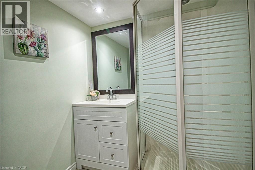 Photo 14 of 1451 Walkers Line Unit 415, Burlington ON