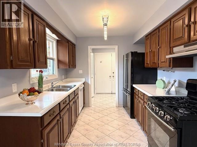 Photo 16 of 2951 St Clair Avenue, Windsor ON