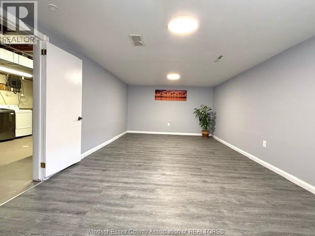 Photo 36 of 2951 St Clair Avenue, Windsor ON