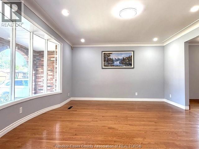 Photo 7 of 2951 St Clair Avenue, Windsor ON