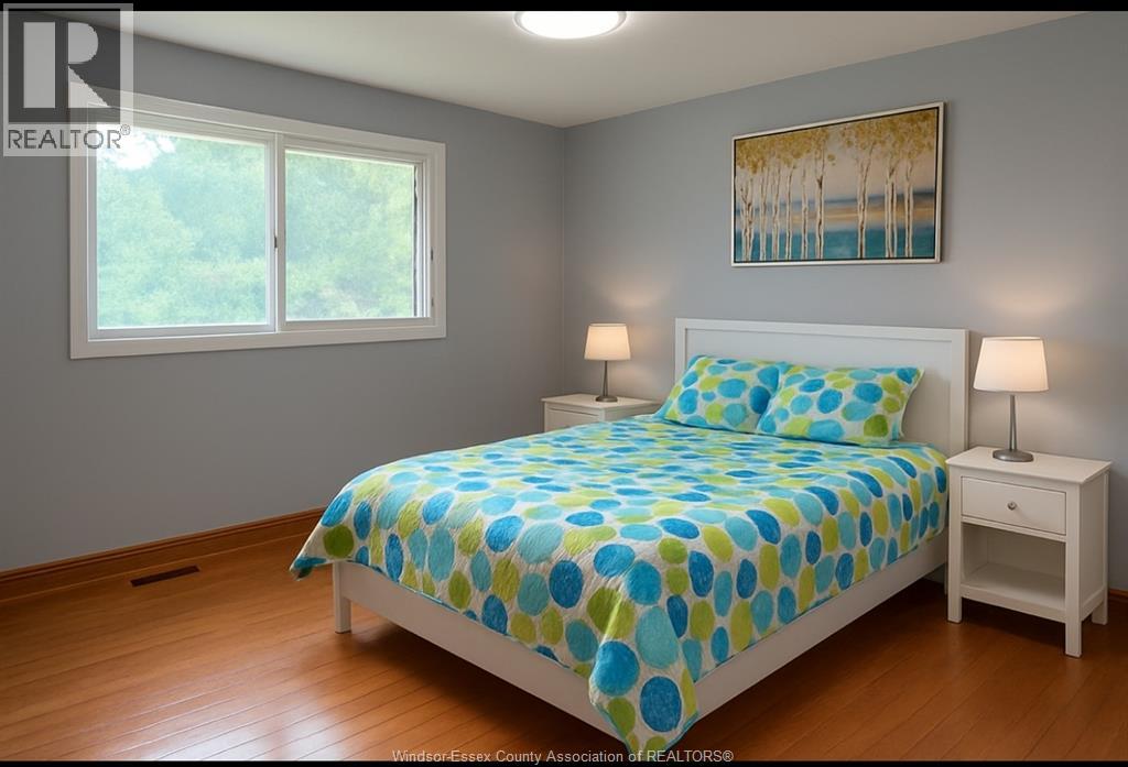 Photo 22 of 2951 St Clair Avenue, Windsor ON
