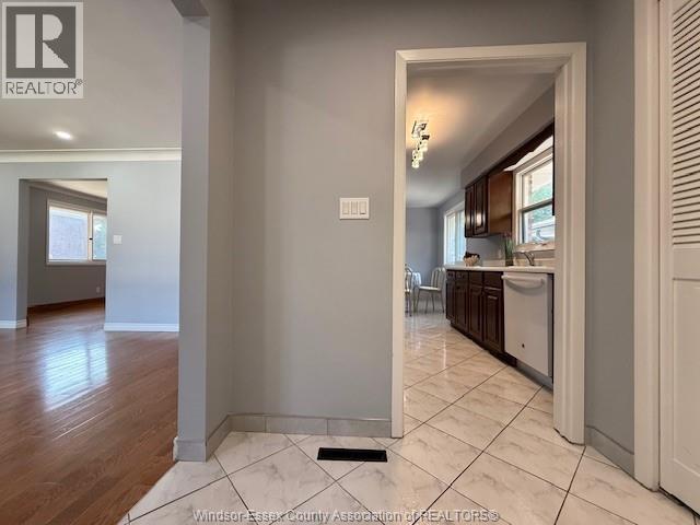 Photo 6 of 2951 St Clair Avenue, Windsor ON