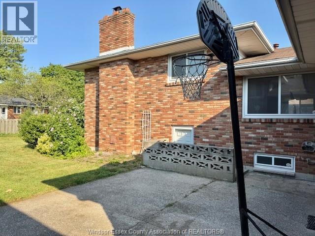 Photo 42 of 2951 St Clair Avenue, Windsor ON