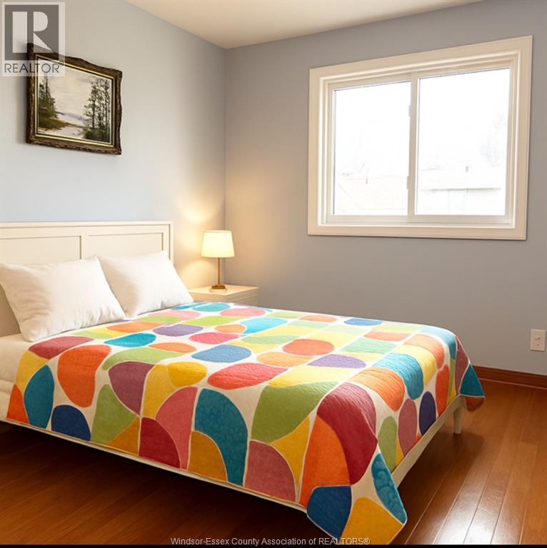Photo 20 of 2951 St Clair Avenue, Windsor ON