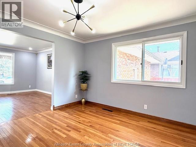 Photo 10 of 2951 St Clair Avenue, Windsor ON