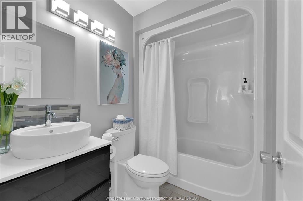 Photo 21 of 300 Jolly Avenue, Lasalle ON