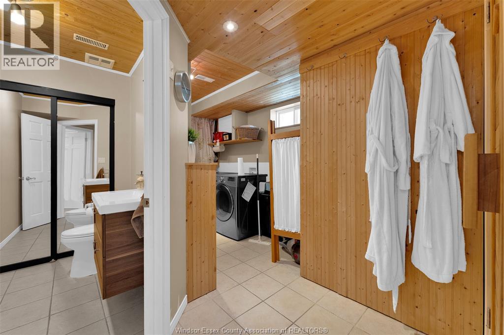 Photo 24 of 300 Jolly Avenue, Lasalle ON