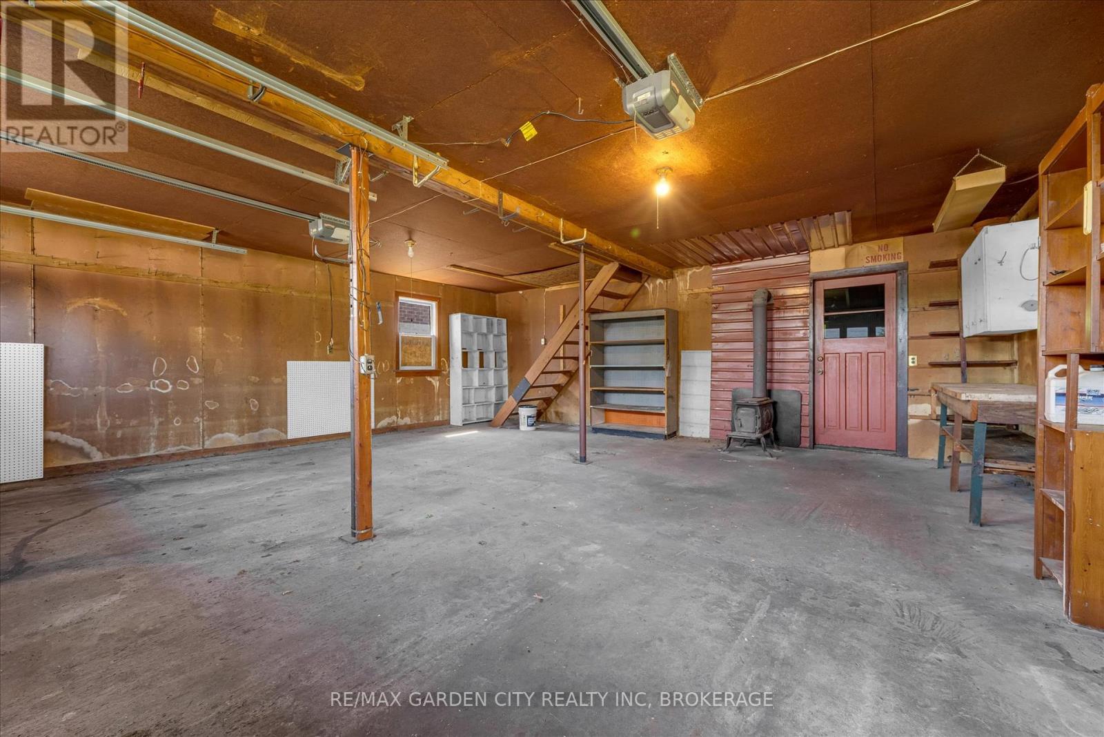 Photo 9 of 605 Bunting Road, St Catharines ON
