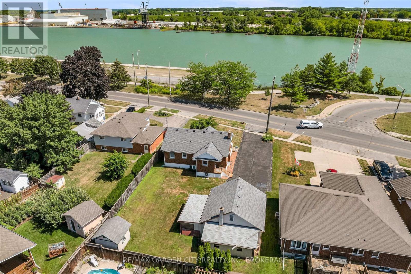 Photo 36 of 605 Bunting Road, St Catharines ON