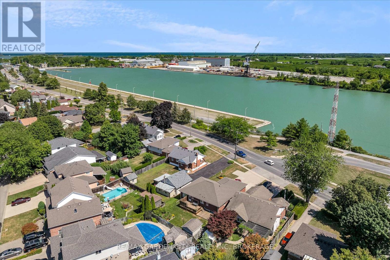 Photo 34 of 605 Bunting Road, St Catharines ON