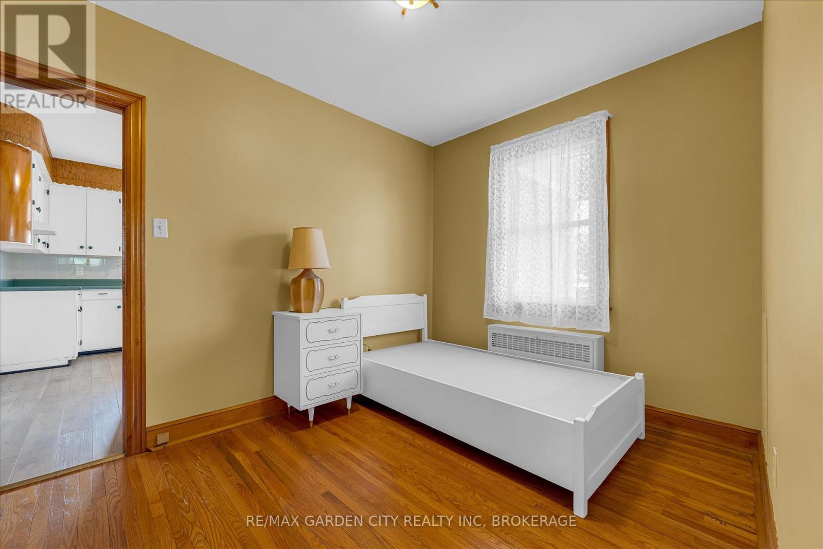 Photo 18 of 605 Bunting Road, St Catharines ON