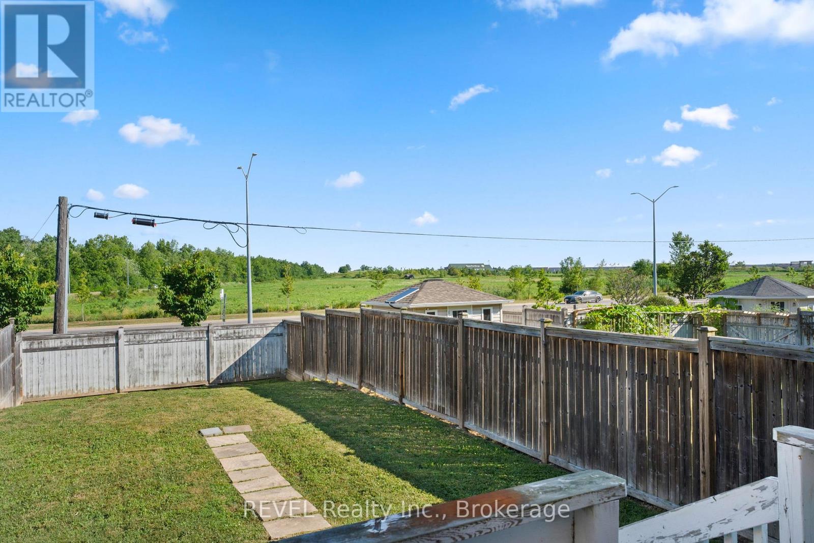 Photo 1 of 4 Keith Crescent, Niagaraonthelake ON