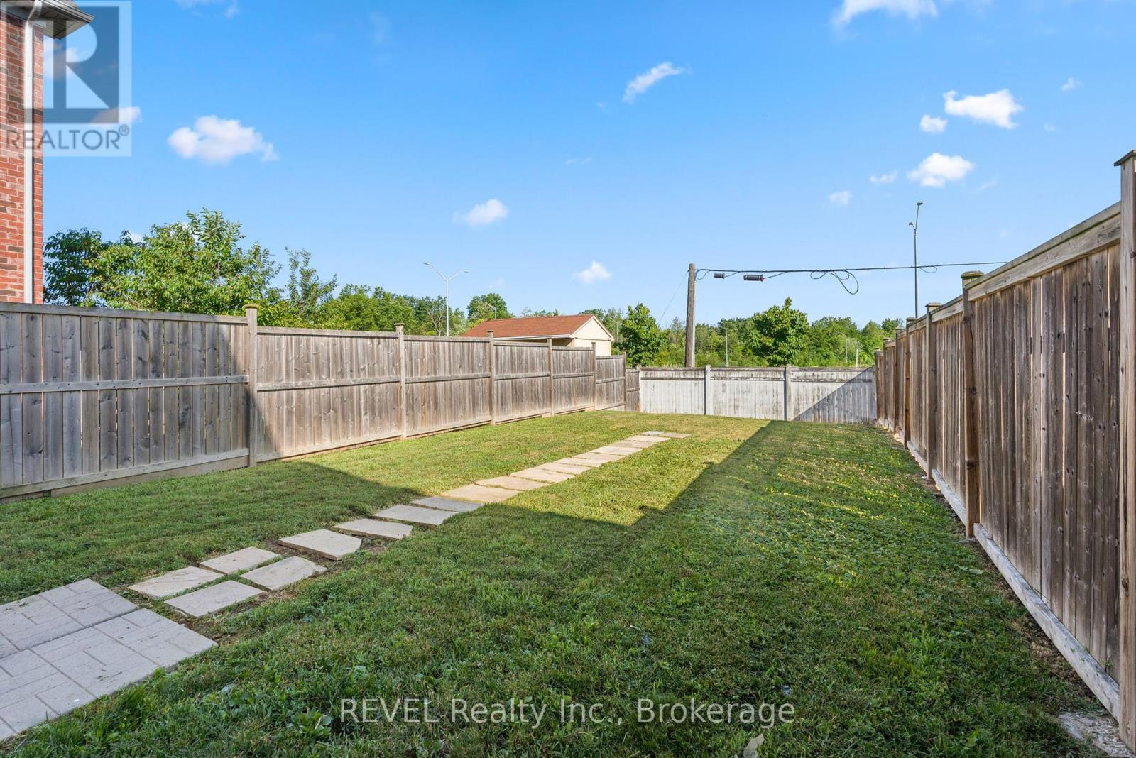Photo 12 of 4 Keith Crescent, Niagaraonthelake ON