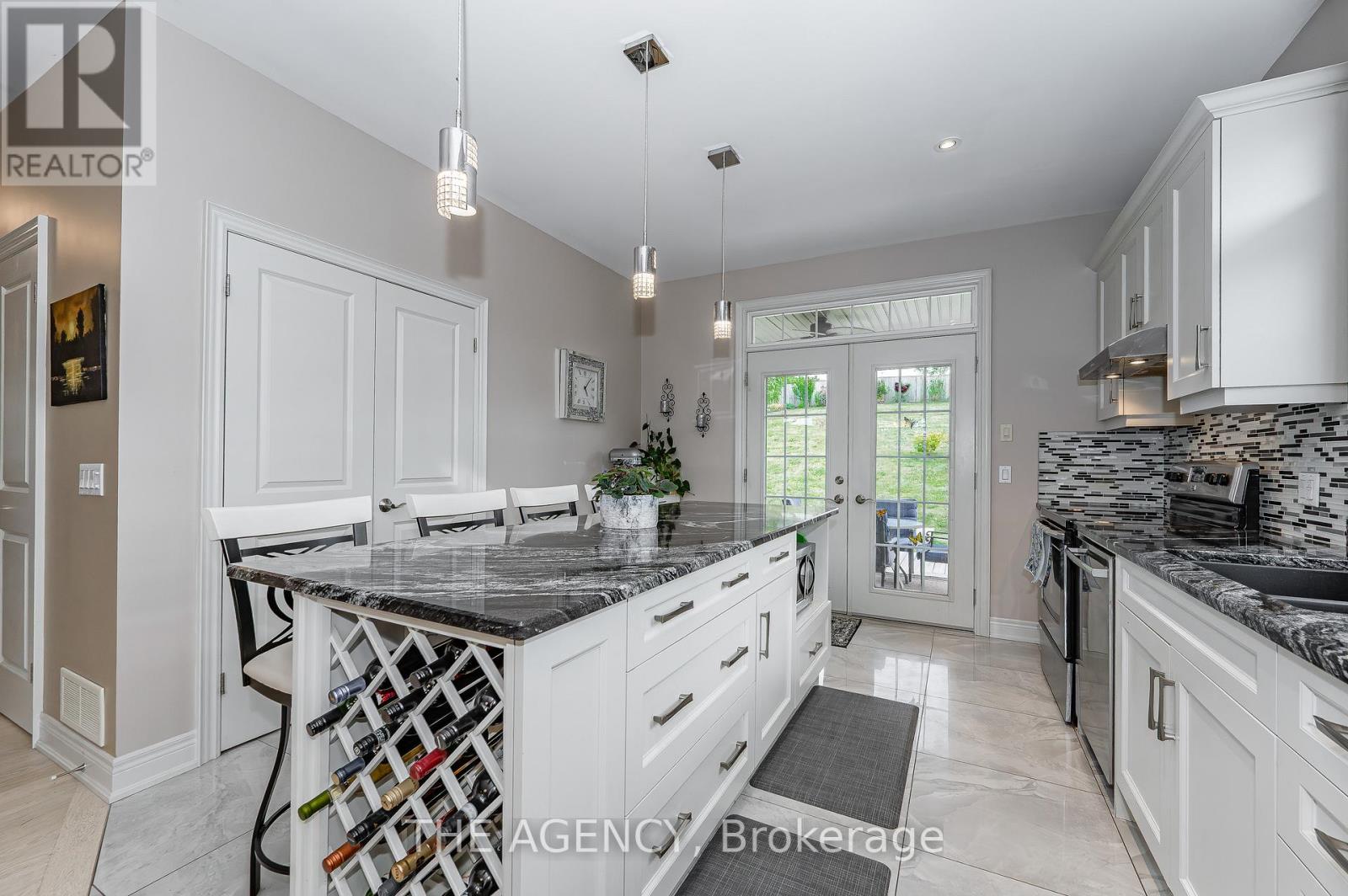 Photo 12 of 3985 Lower Coach Road, Fort Erie ON