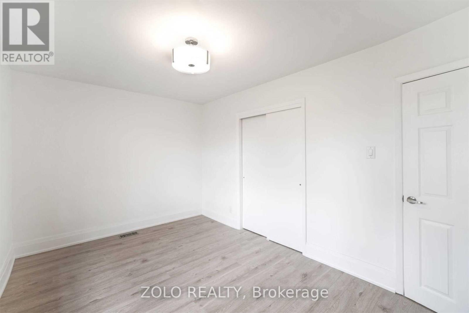 Photo 30 of 525 Lynett Crescent, Richmond Hill ON