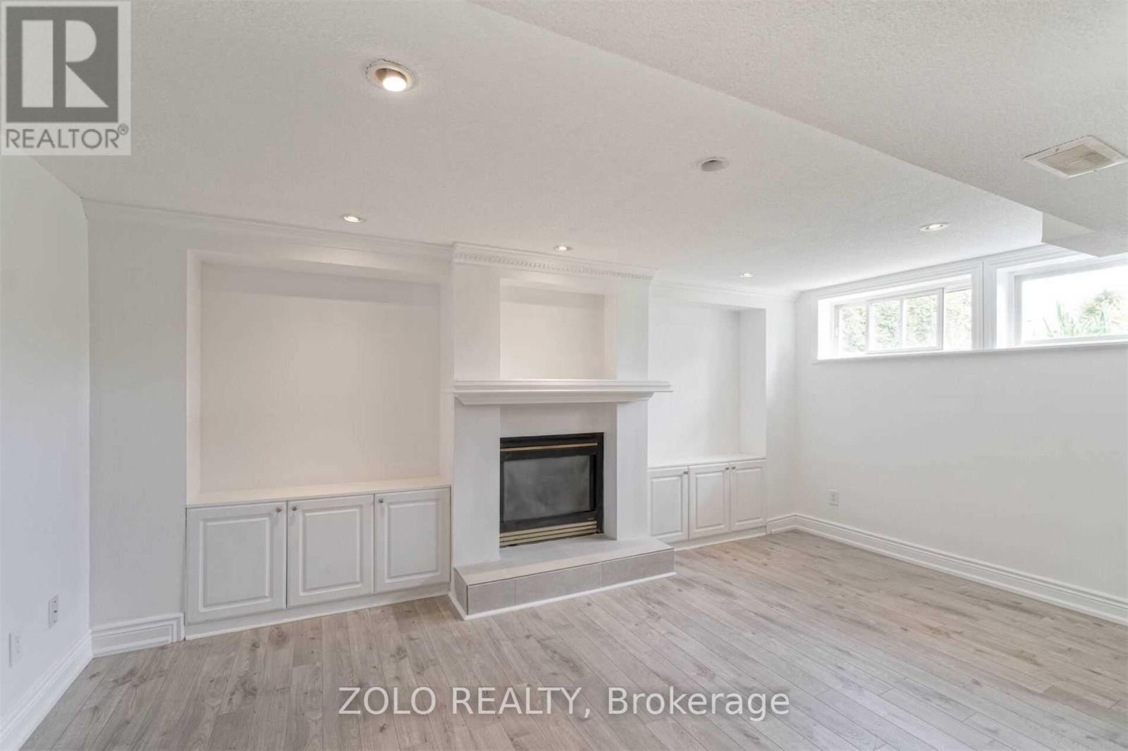 Photo 21 of 525 Lynett Crescent, Richmond Hill ON