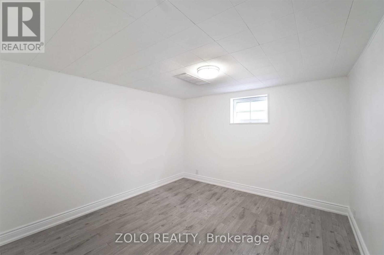 Photo 26 of 525 Lynett Crescent, Richmond Hill ON