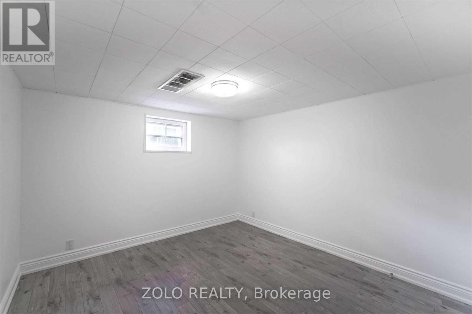 Photo 25 of 525 Lynett Crescent, Richmond Hill ON