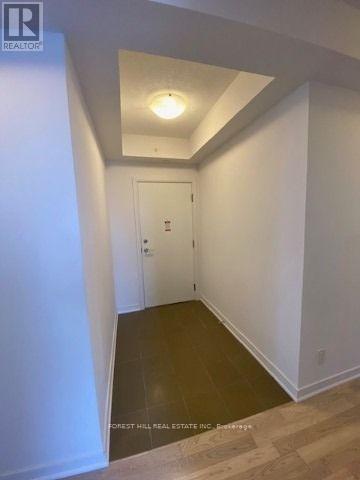 Photo 4 of 703 Ne 9205 Yonge Street, Richmond Hill ON